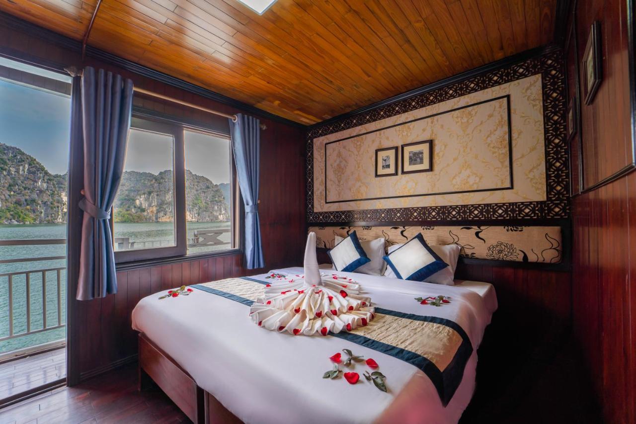 Legend Cruise Hotel Ха Лонг Екстериор снимка