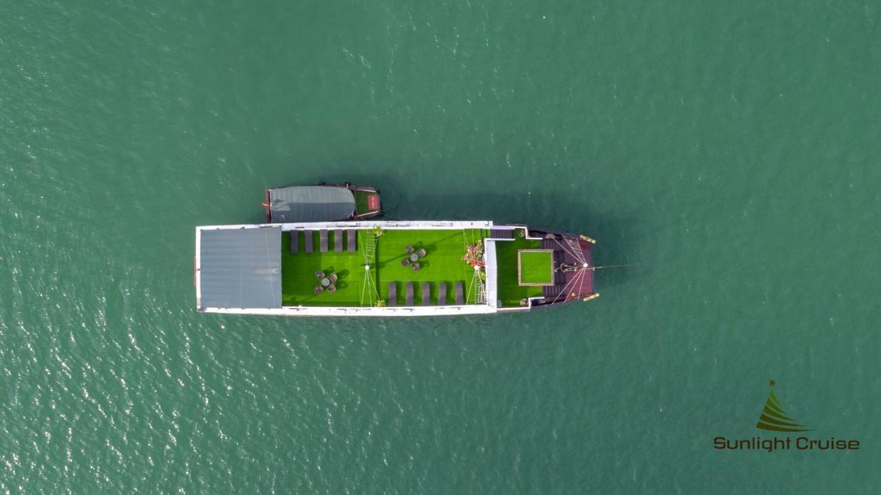Legend Cruise Hotel Ха Лонг Екстериор снимка