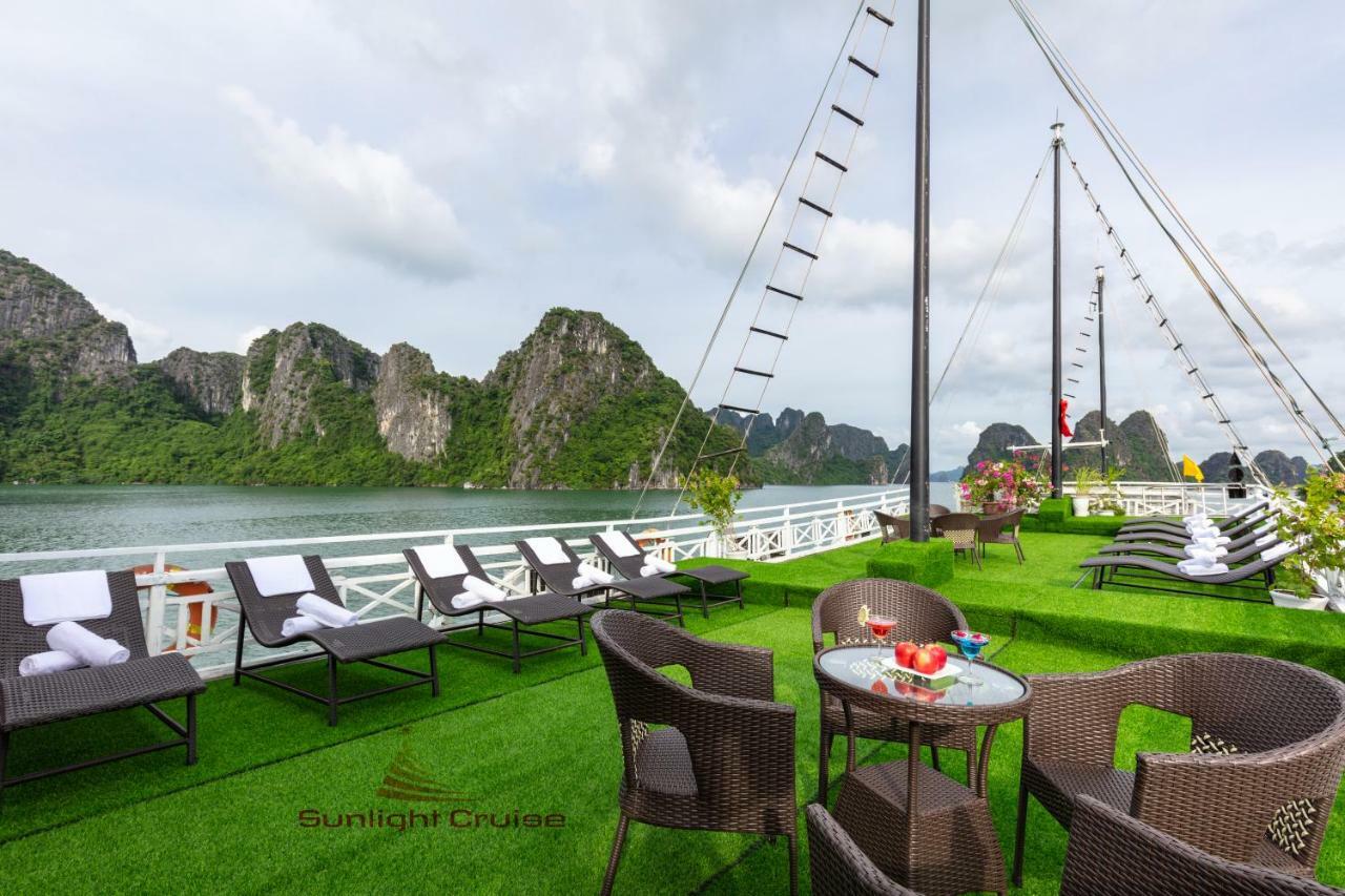 Legend Cruise Hotel Ха Лонг Екстериор снимка